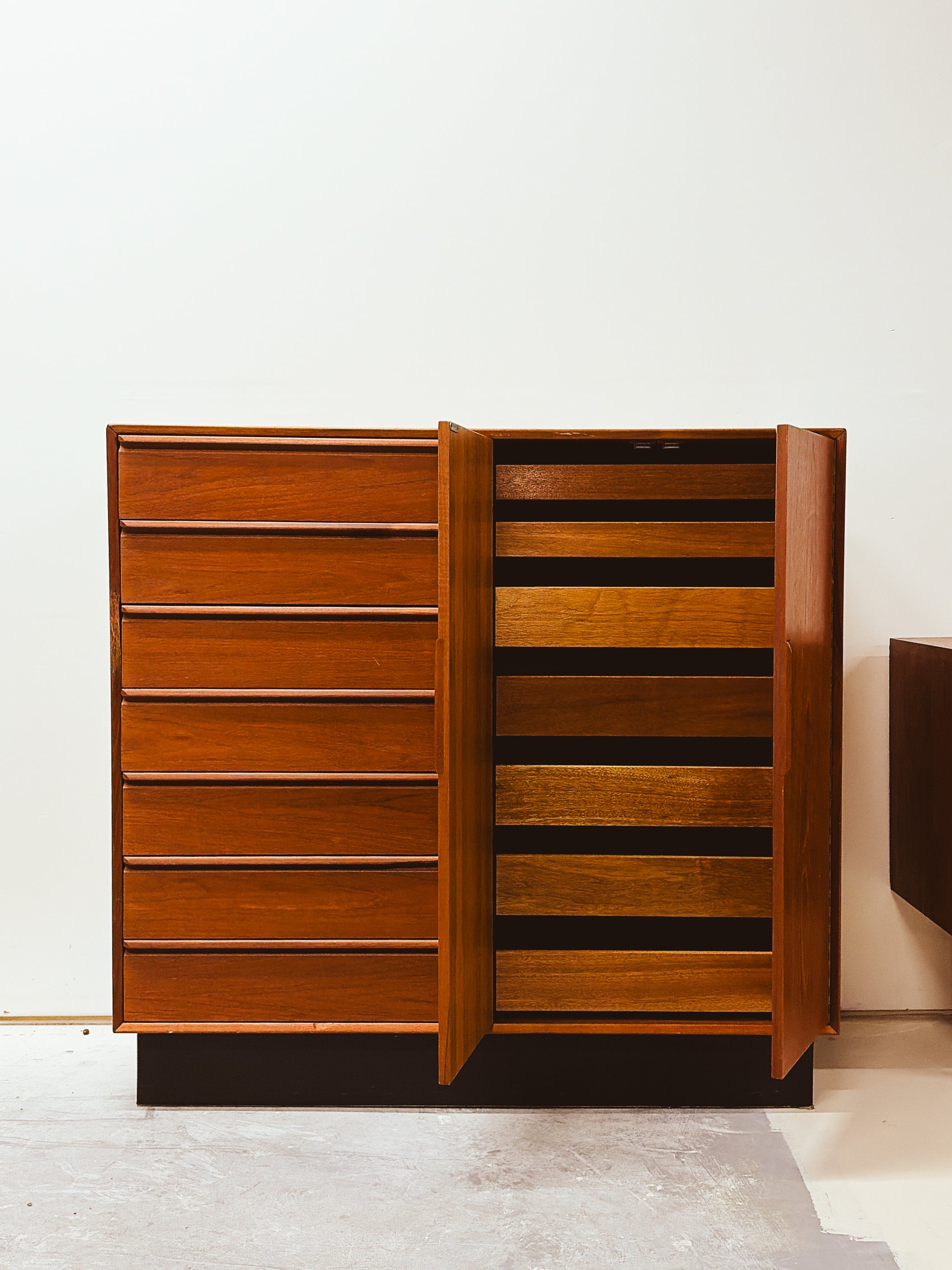 Westnofa Teak Dresser, Made in Norway