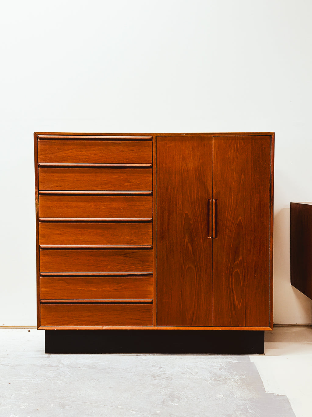 Westnofa Teak Dresser, Made in Norway